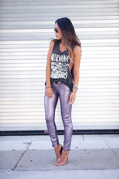 Whitney-Port-Metallic-Jeans-Holiday-Dressing-7